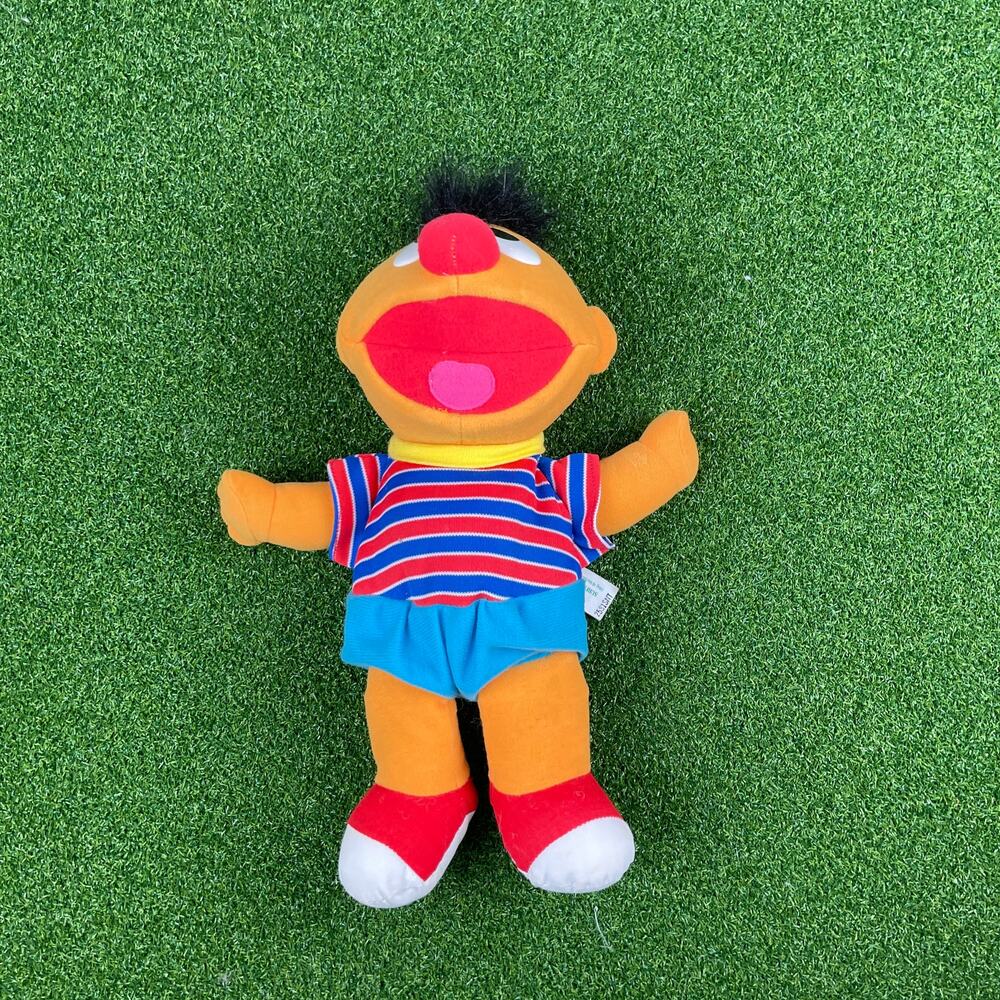 Vintage 1997 Tyco Sesame Street Tickle Me Ernie Giggles Plush Doll Stuff Animal